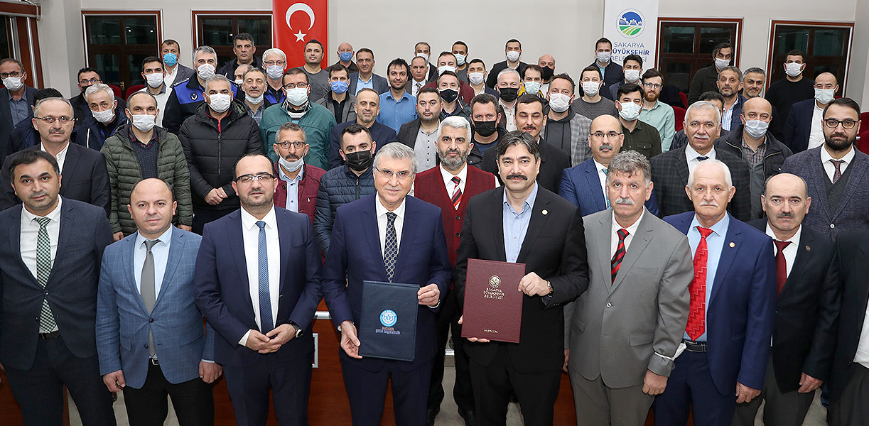 Büyükşehir ve SASKİ’de sözleşme sevinci