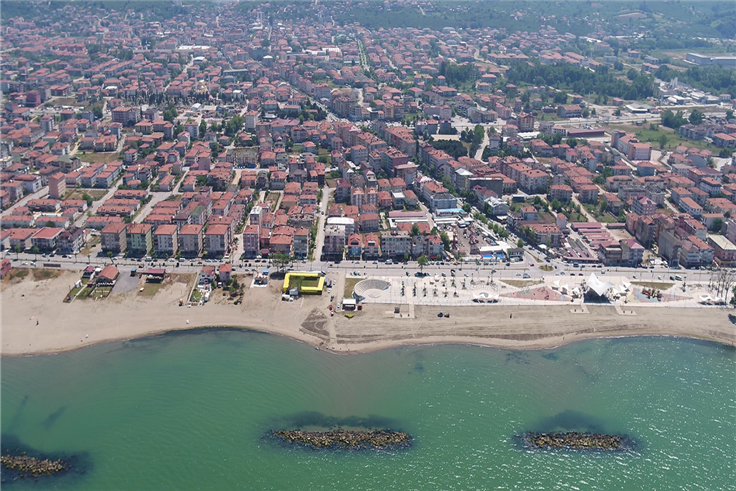 Mavi Bayraklı plajlar temizleniyor