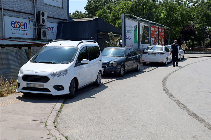 Büyükşehir’den hatalı parklar için kapsamlı uygulama: Sürücülere bu uyarı yapıldı