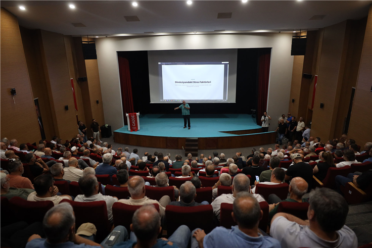 Kimlik kartı sahibi olacak şoförler öfke, stres yönetimi, empati eğitimi alıyor