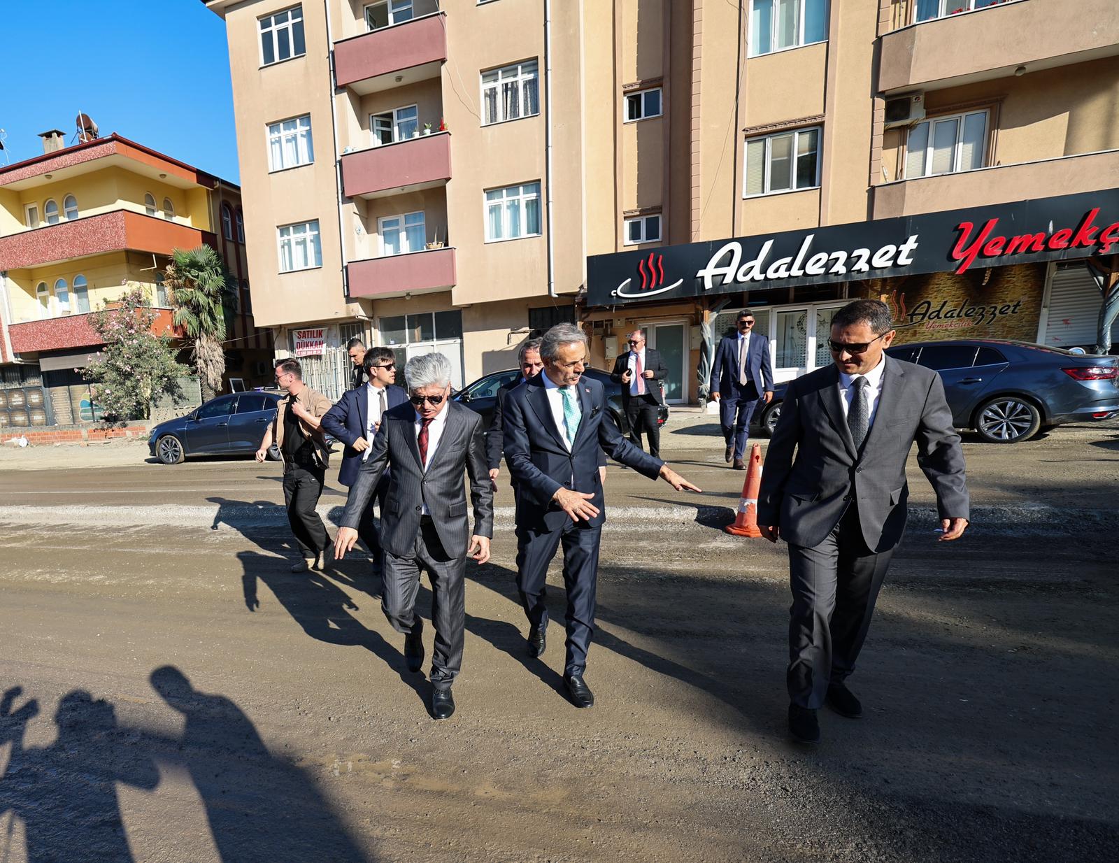 “Arifiye Atatürk Caddesi’ni baştan aşağı yeniliyoruz”