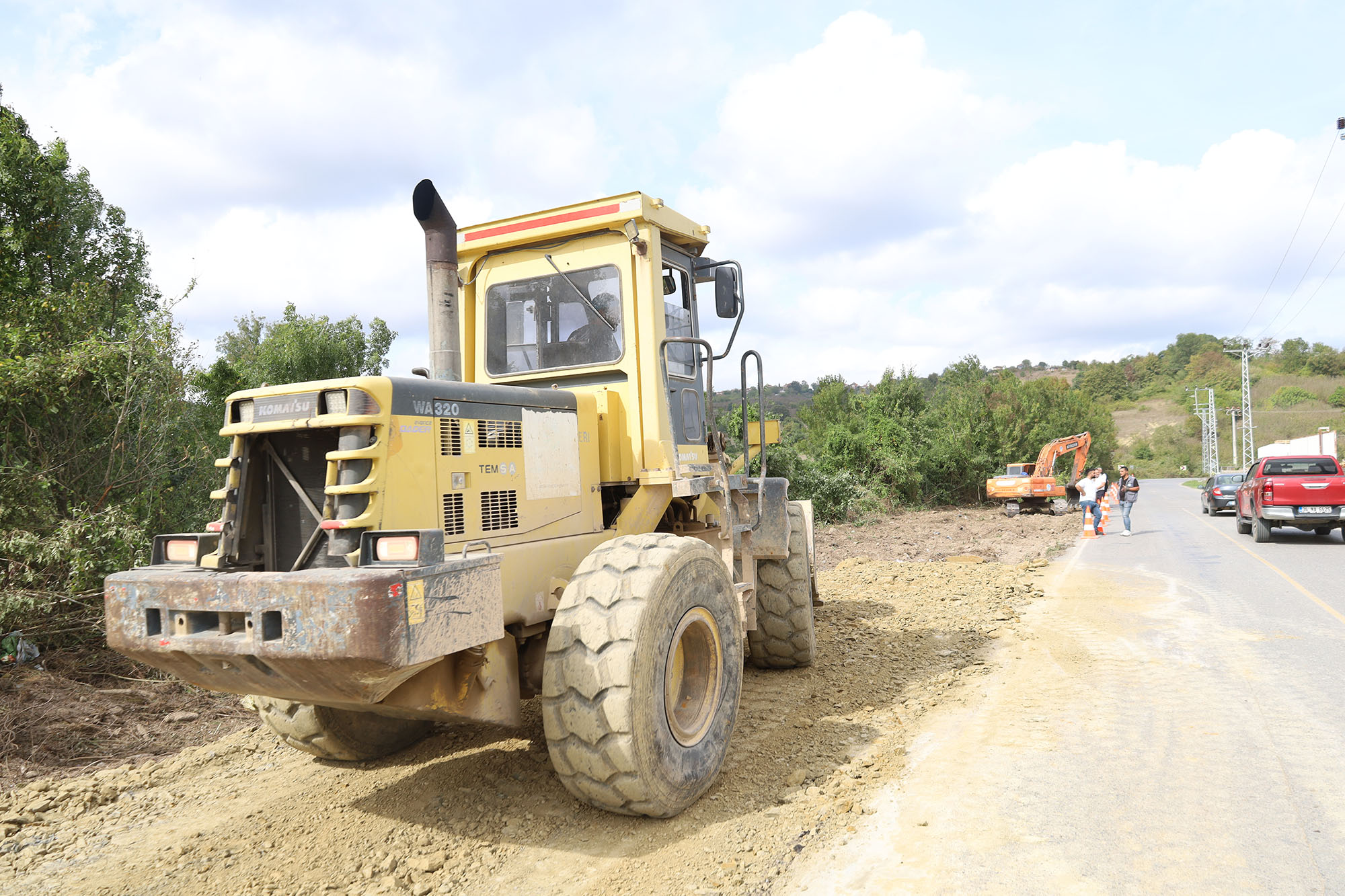 Büyükşehir’den 20 mahalleye ulaşımı kolaylaştıracak yol hamlesi