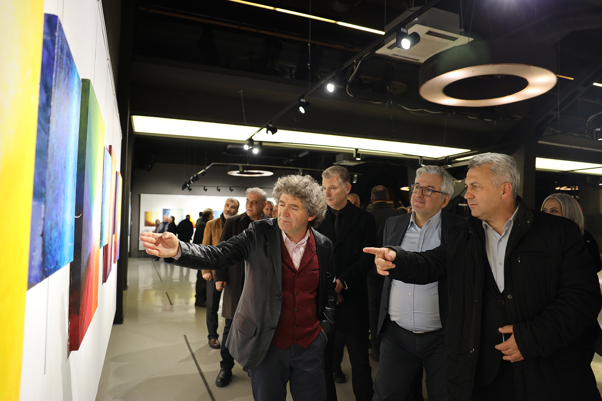 “Mavera’nın Renkleri” resim sergisi OSM’de kapılarını açtı