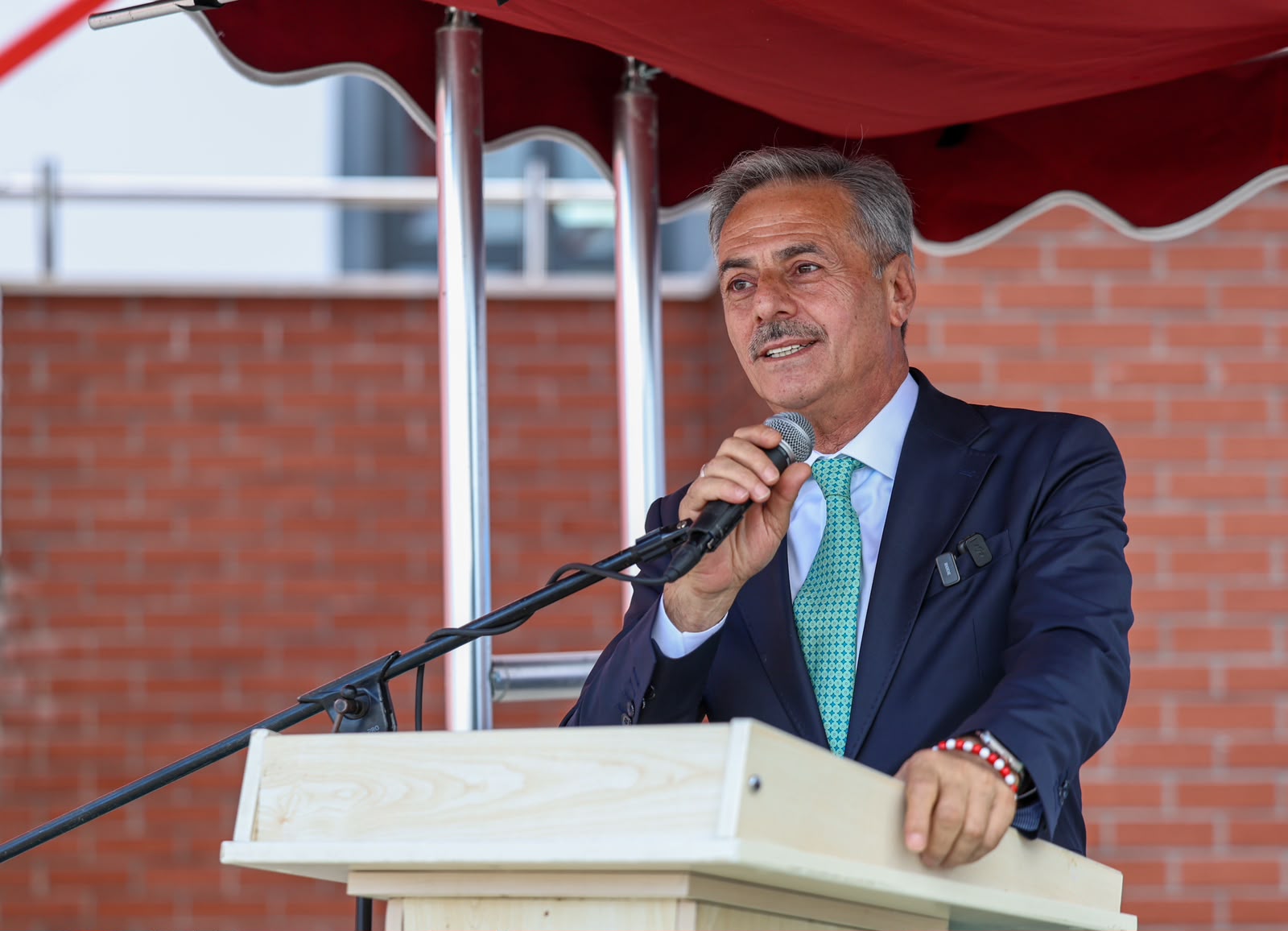 Alemdar, “Evlatlarımızın ve gençlerimizin her zaman, her alanda yanında olacağız”