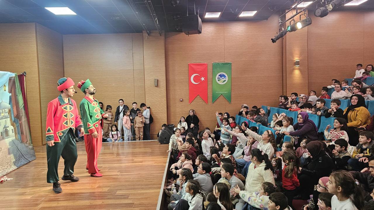 Ramazan Coşkusu Geyve’de çocuklarla buluştu