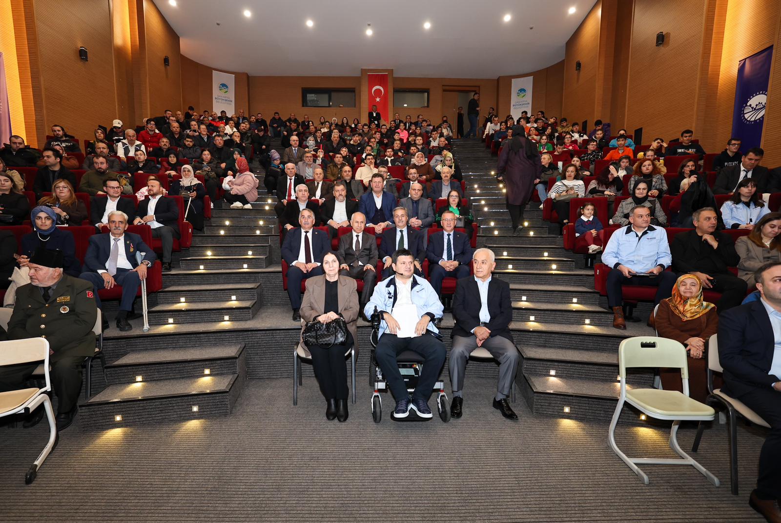 “Özel bireylerimiz gayreti ve azmiyle büyük başarılara imza atıyor”