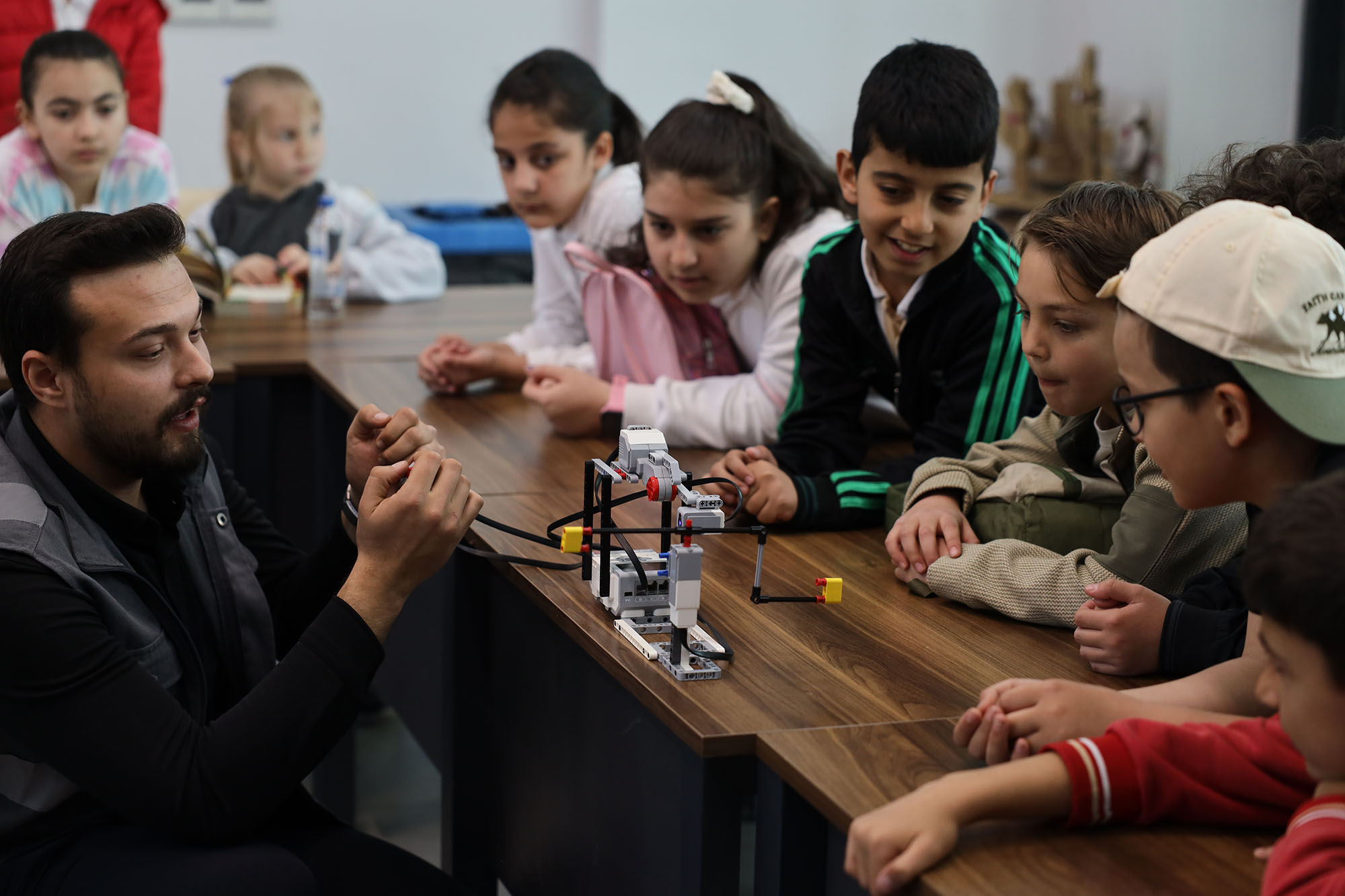 Minikler Ayçiçek Vadisi’nde dolu dolu bir gün yaşadı