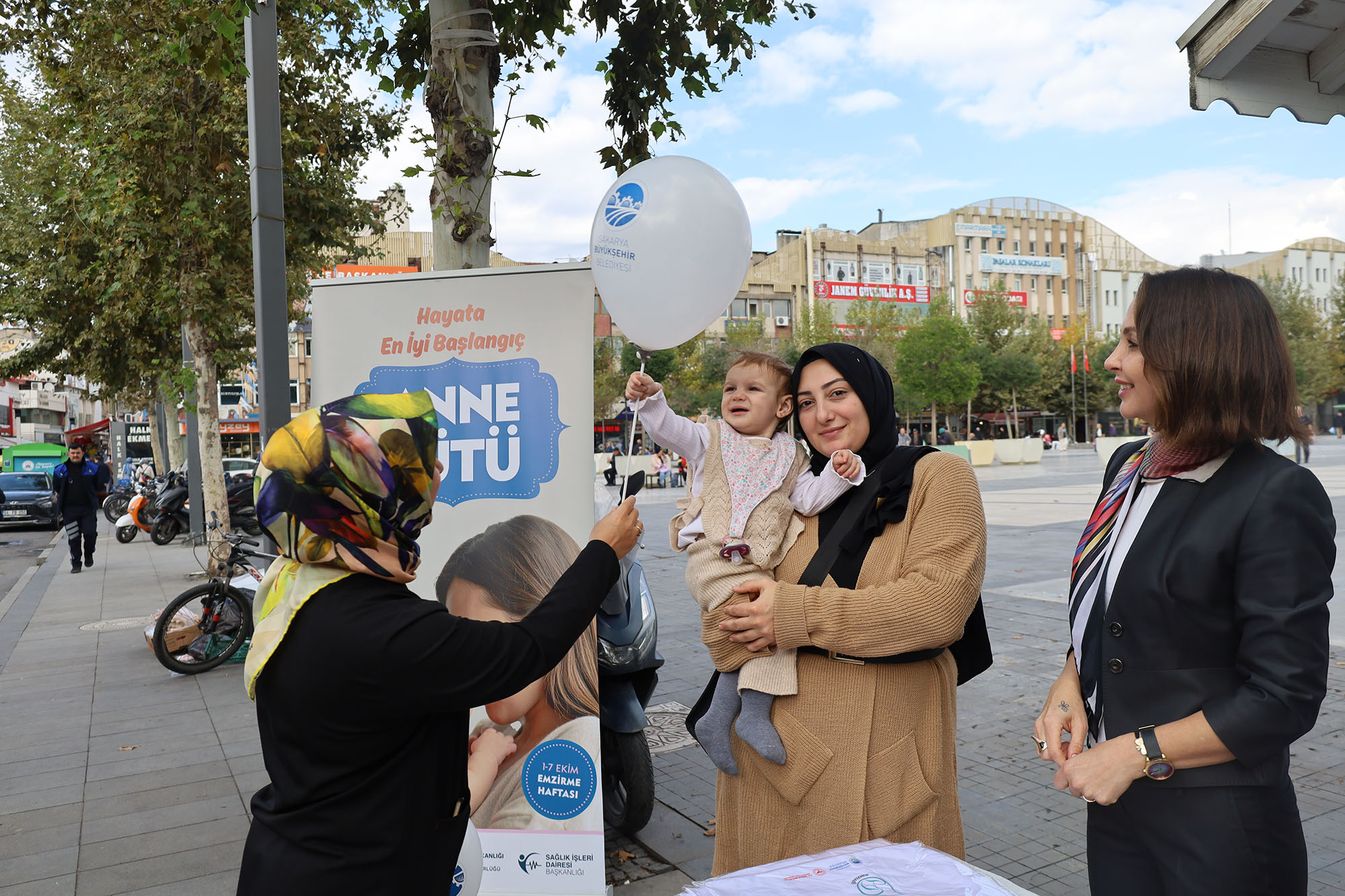 Emzirme Haftası’nda annelere özel program: “Bir damlasında bin fayda”