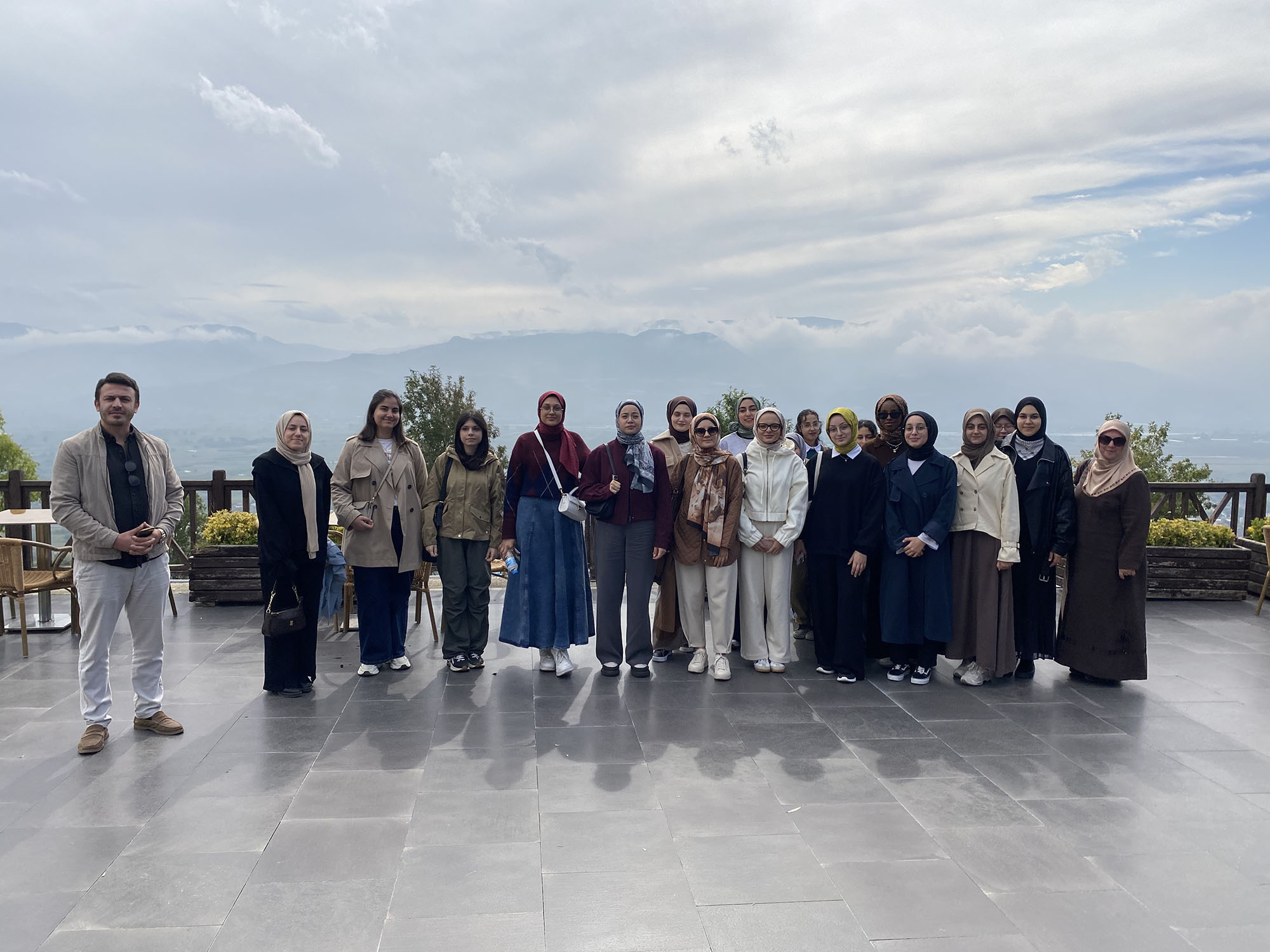 Gençler Sakarya’nın cennet mekanlarıyla ve tarihiyle buluşuyor