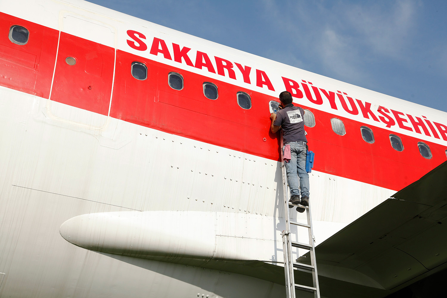 “Büyükşehir Uçak Kıraathanesi şehrin hatıra merkezi olacak”