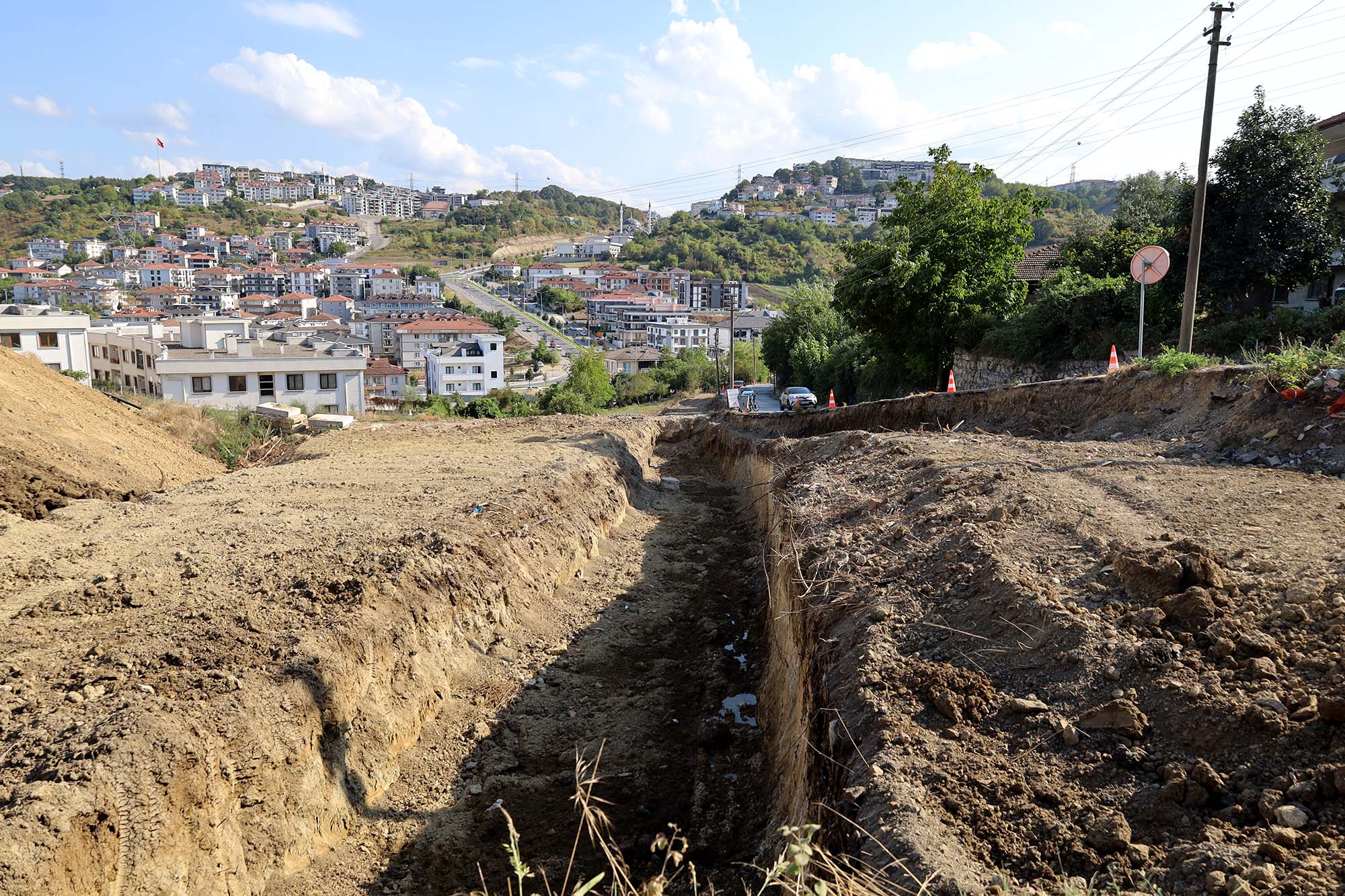 Serdivan’ın trafik yükünü hafifletecek hamle: O hattın genişliği 20 metreye çıkıyor