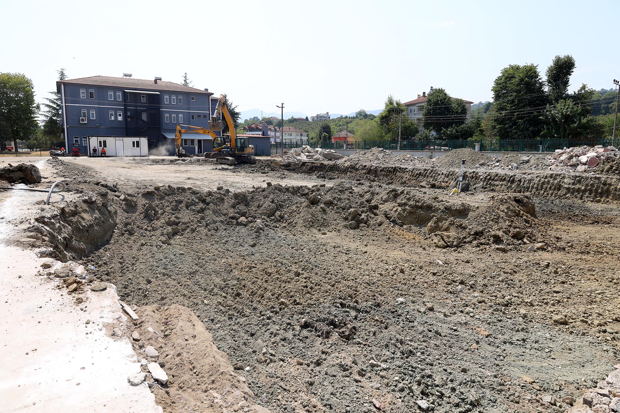 Yusuf Alemdar söz vermişti, Çaybaşıyeniköy’de çalışmalar başladı: Gençler spor tesisine kavuşacak