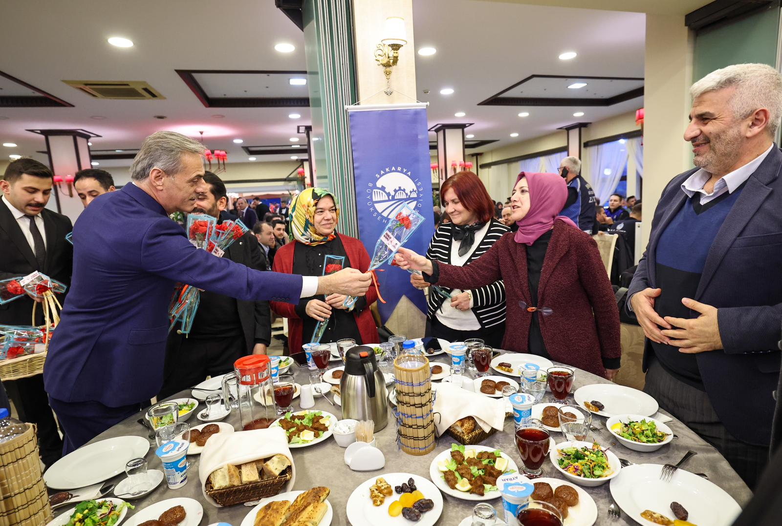 “1 milyon 100 bin vatandaşımızın sorumluluğuyla hareket ediyoruz”