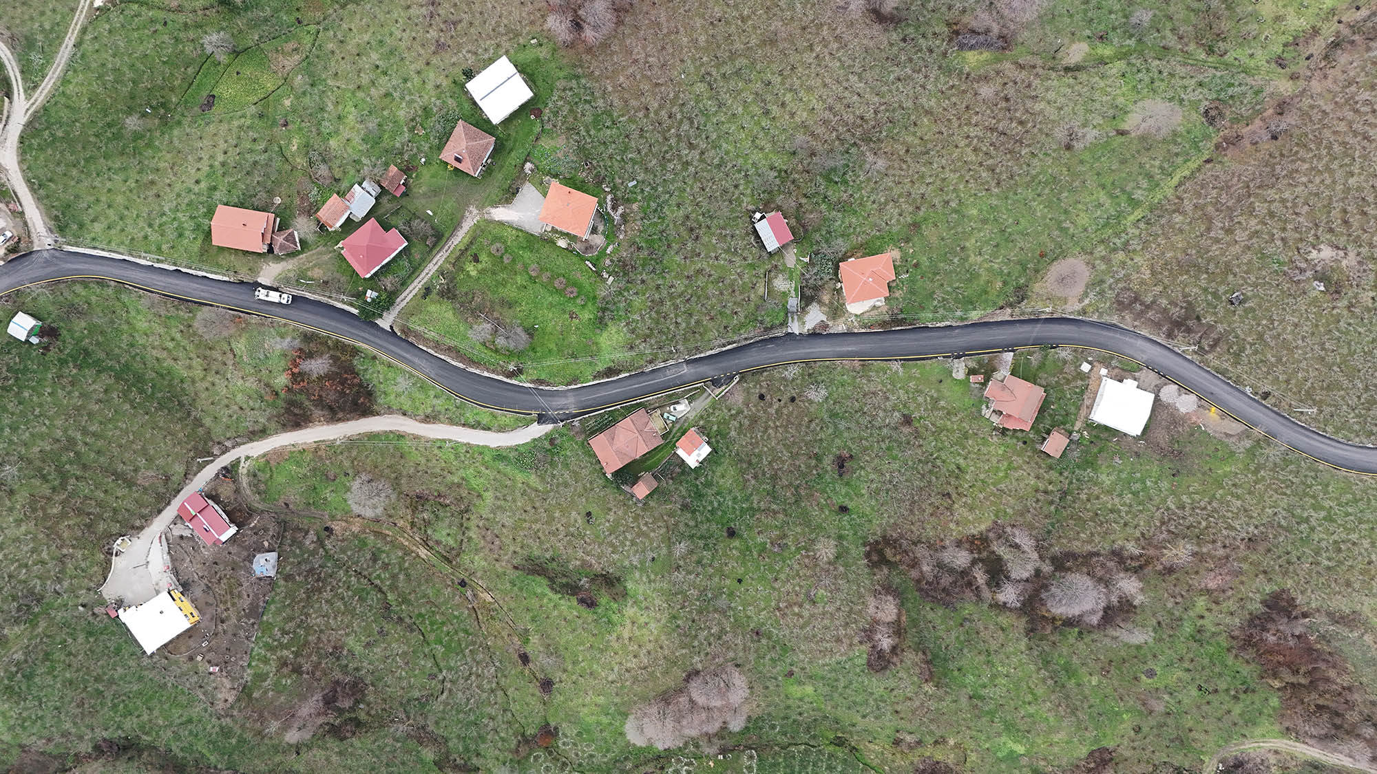 Erenler Tepe Mahallesi sakinlerinden Büyükşehir’e asfalt teşekkürü