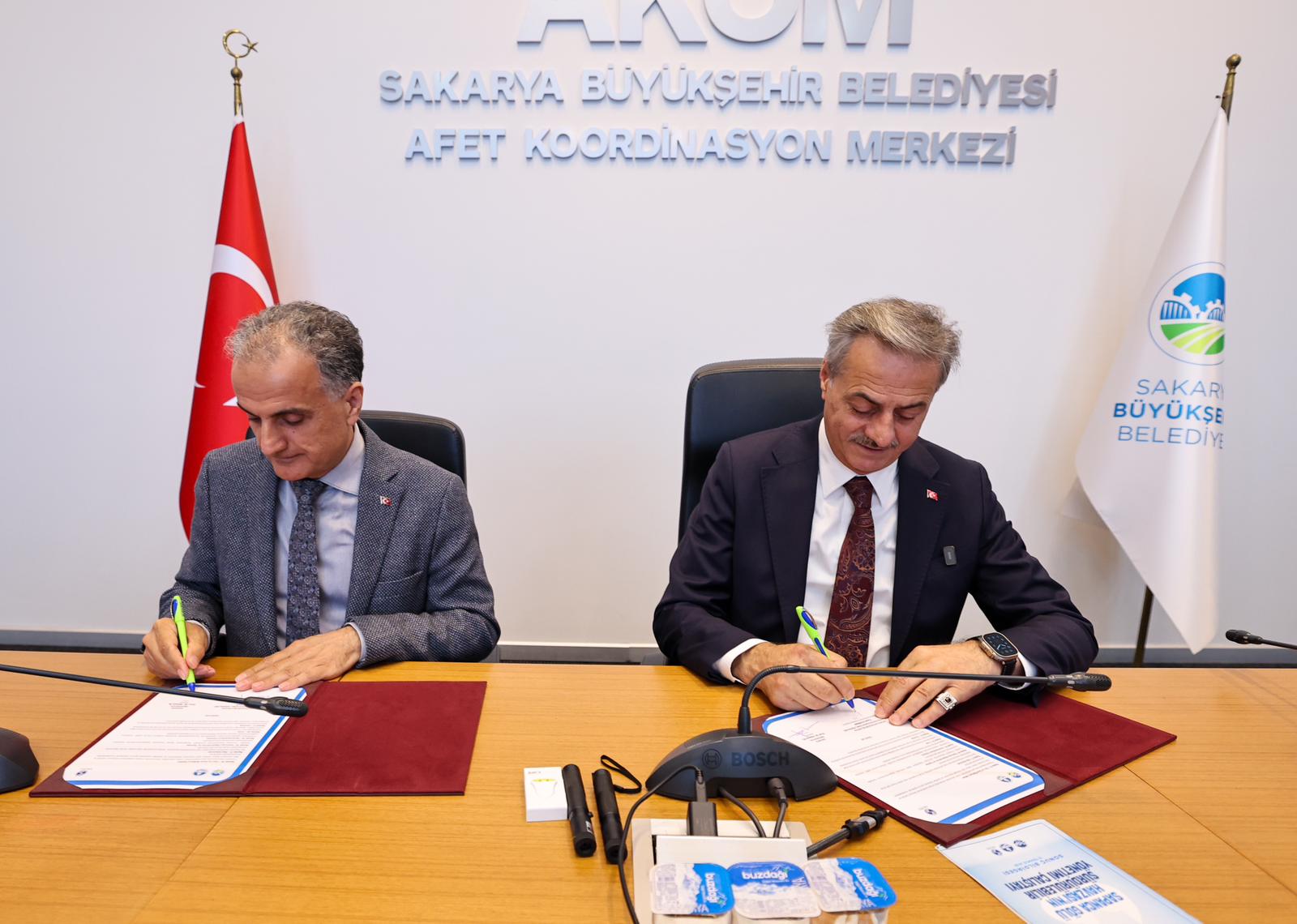 Sapanca Gölü için bilim ışığında yeni koruma kalkanı: Büyükşehir ile SAÜ arasında imzalar atıldı