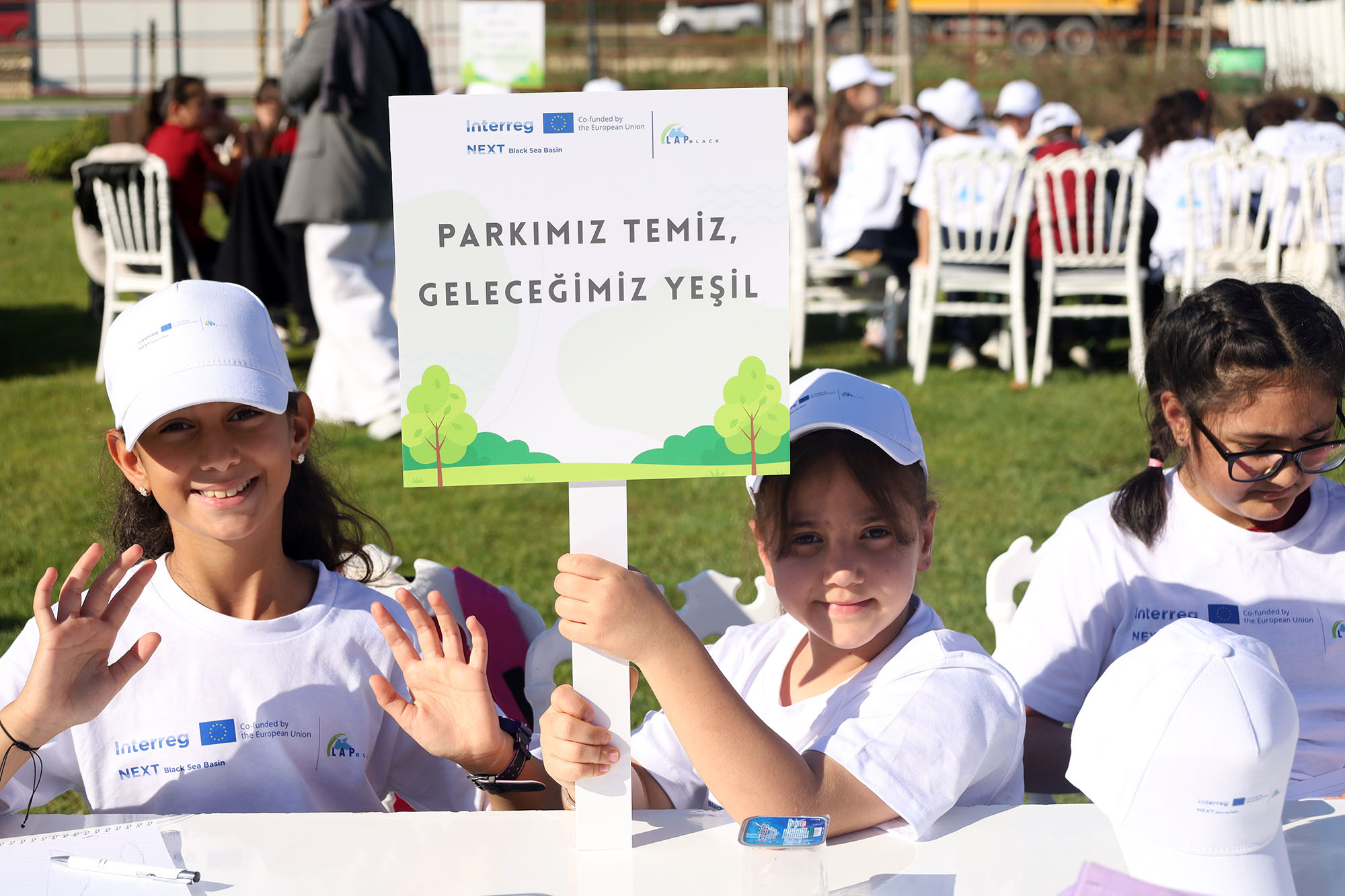 Minikler doğanın izinde: Çevre için öğrendiler, ürettiler