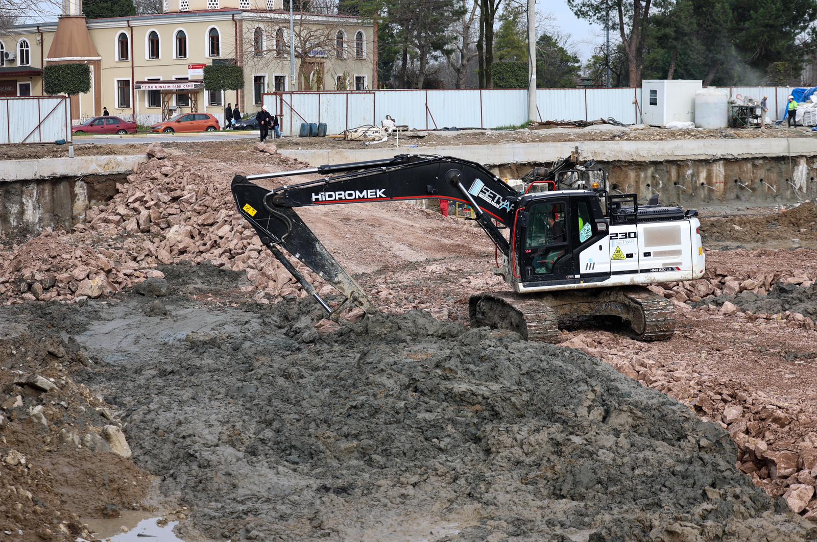 Büyükşehir iki dev projeyle gençliğe bilim-sanat üssü kuruyor: Projelerin son durumunu Yusuf Alemdar açıkladı