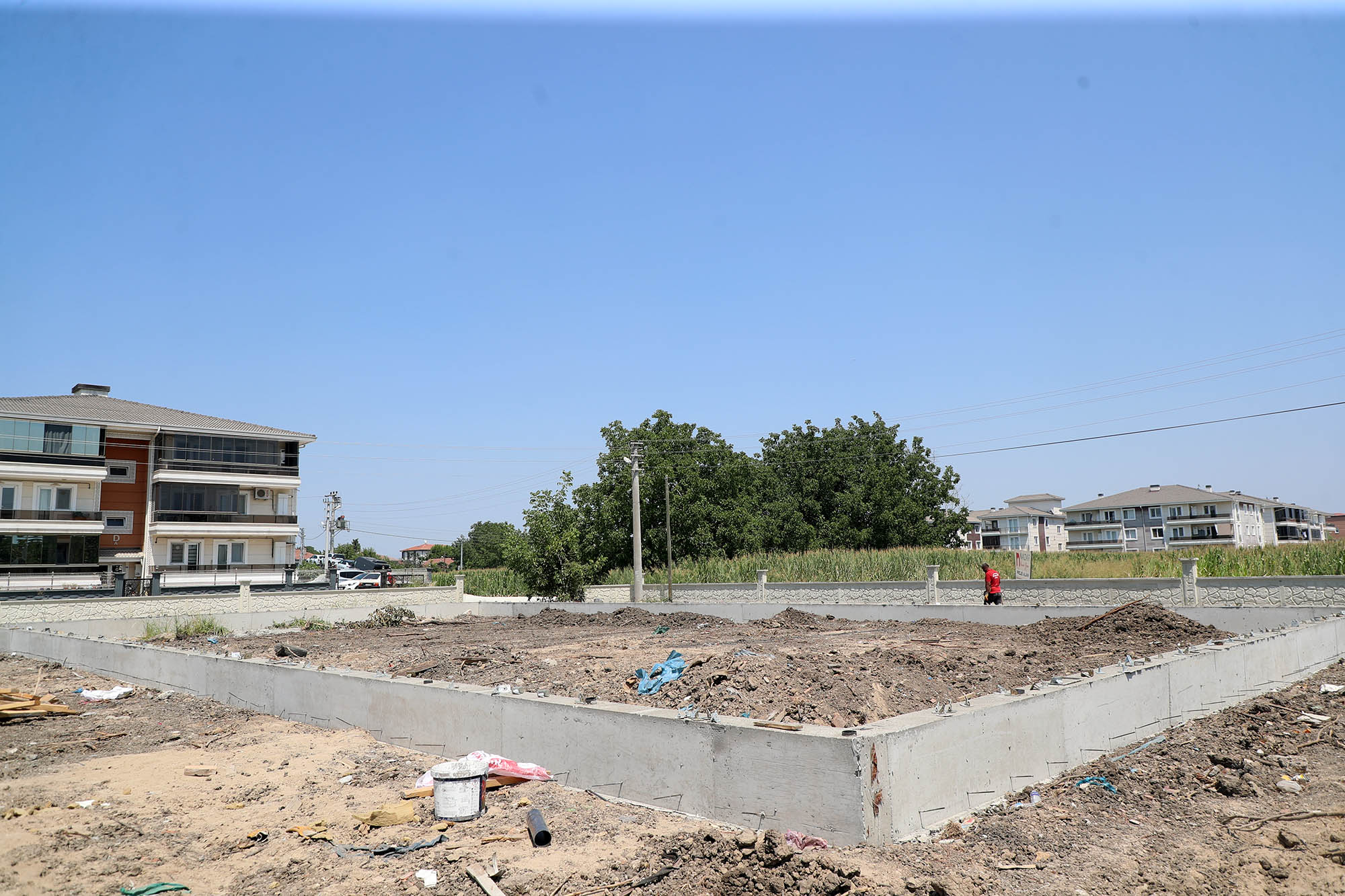 Başkan Yusuf Alemdar gençlere söz vermişti: 4 ilçe ve 4 ayrı mahallede işlem aynı anda başladı