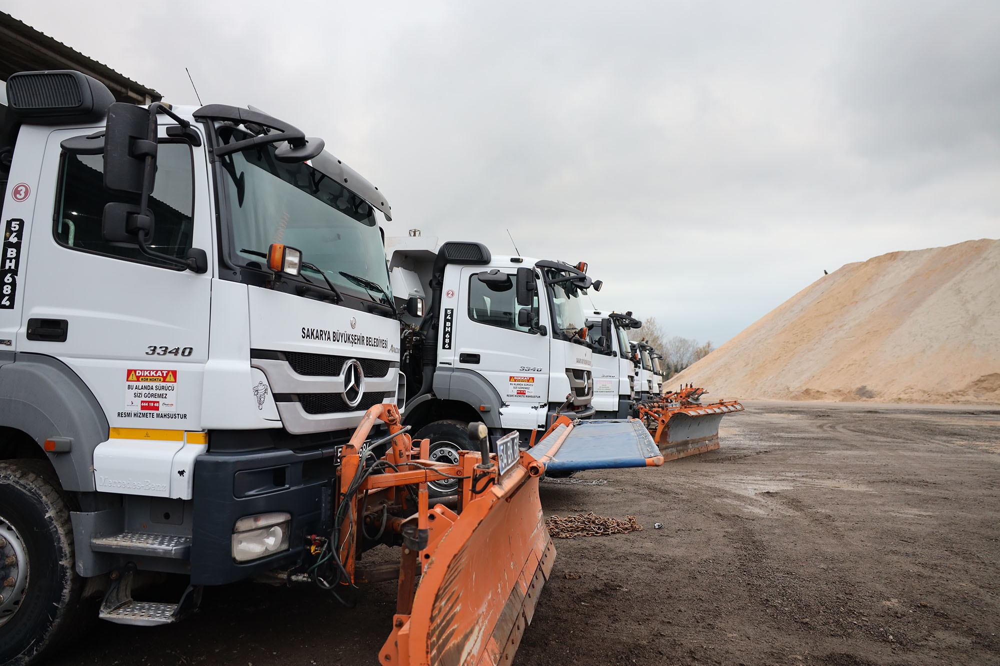 Büyükşehir yüksek kesimlerde kar yağışına karşı teyakkuza geçti