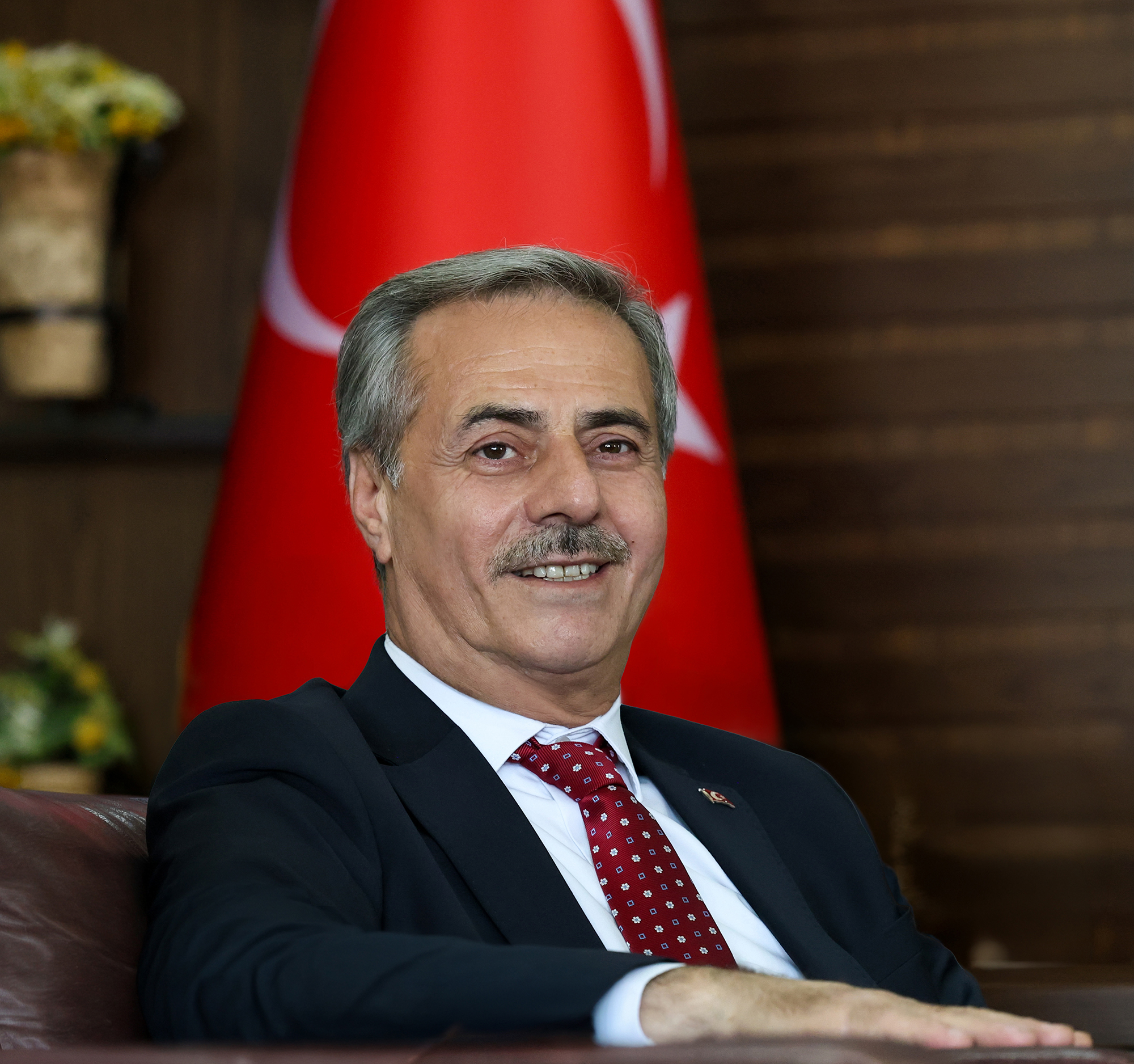 Sakarya’da tarihi gün: Dev vinçlerin kurulumu başladı 