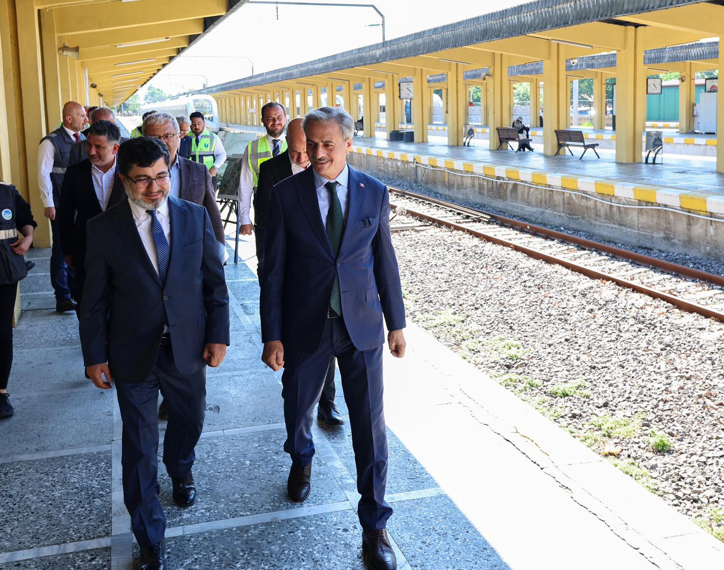 Yusuf Alemdar yeraltına alınacak tren raylarının yerine yapılacak projeyi ilk kez açıkladı: “Sakarya için tarihi bir yatırım daha başladı”