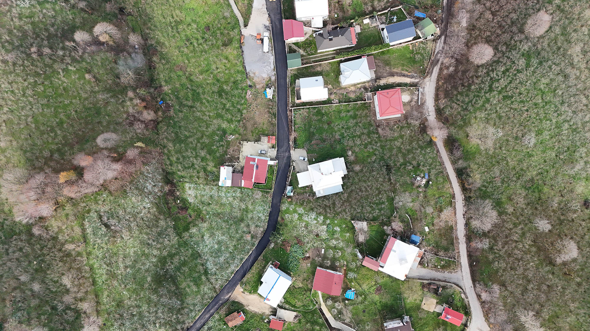 Büyükşehir’den Erenler’de 6 kilometrelik asfalt mesaisi