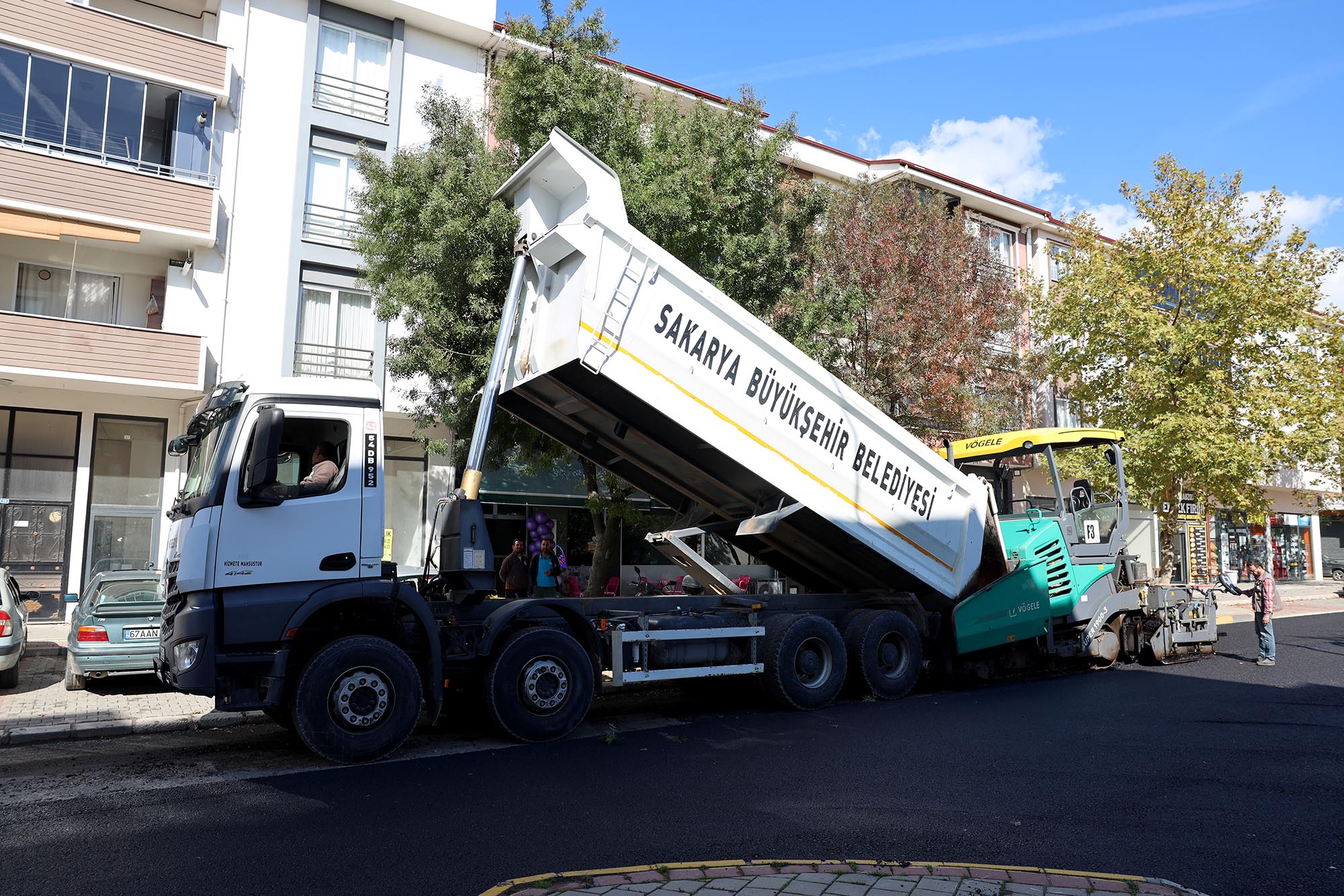 Hendek’te iki önemli güzergaha Büyükşehir dokunuşu