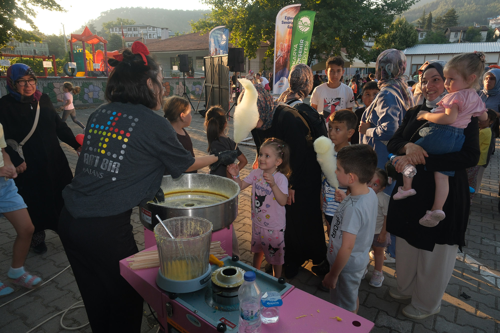 Gezgin Çocuk Atölyesi Taraklı’da çocuklarla buluştu