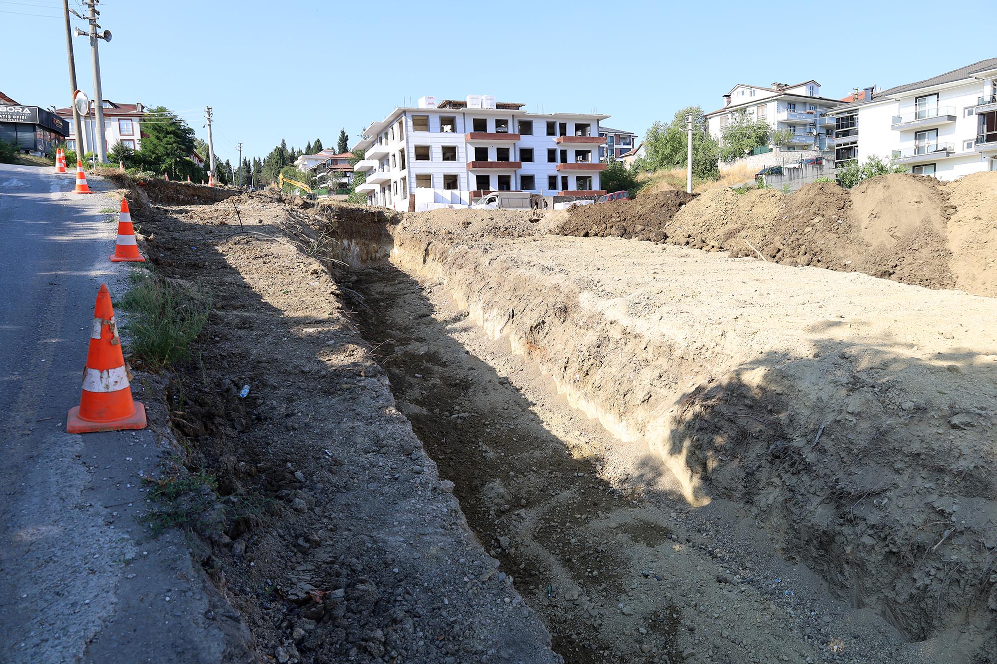 Serdivan’ın trafik yükünü hafifletecek hamle: O hattın genişliği 20 metreye çıkıyor