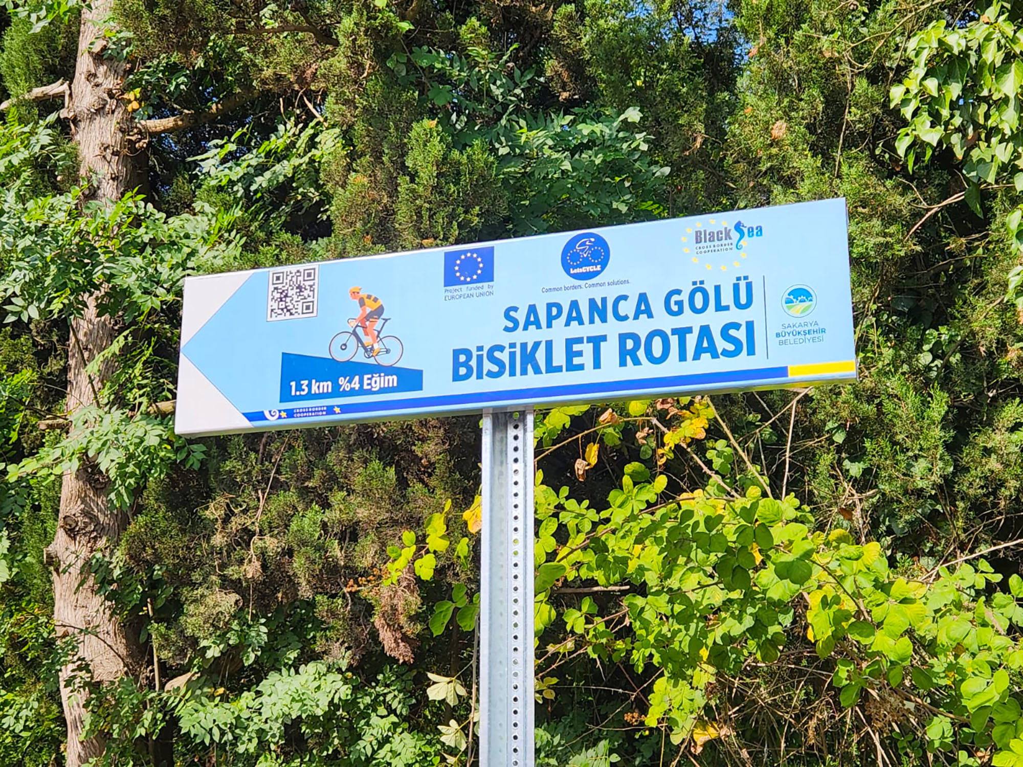 Sakarya’da bisiklet tutkunlarının beklediği haber: Artık yolu QR kodu gösterecek