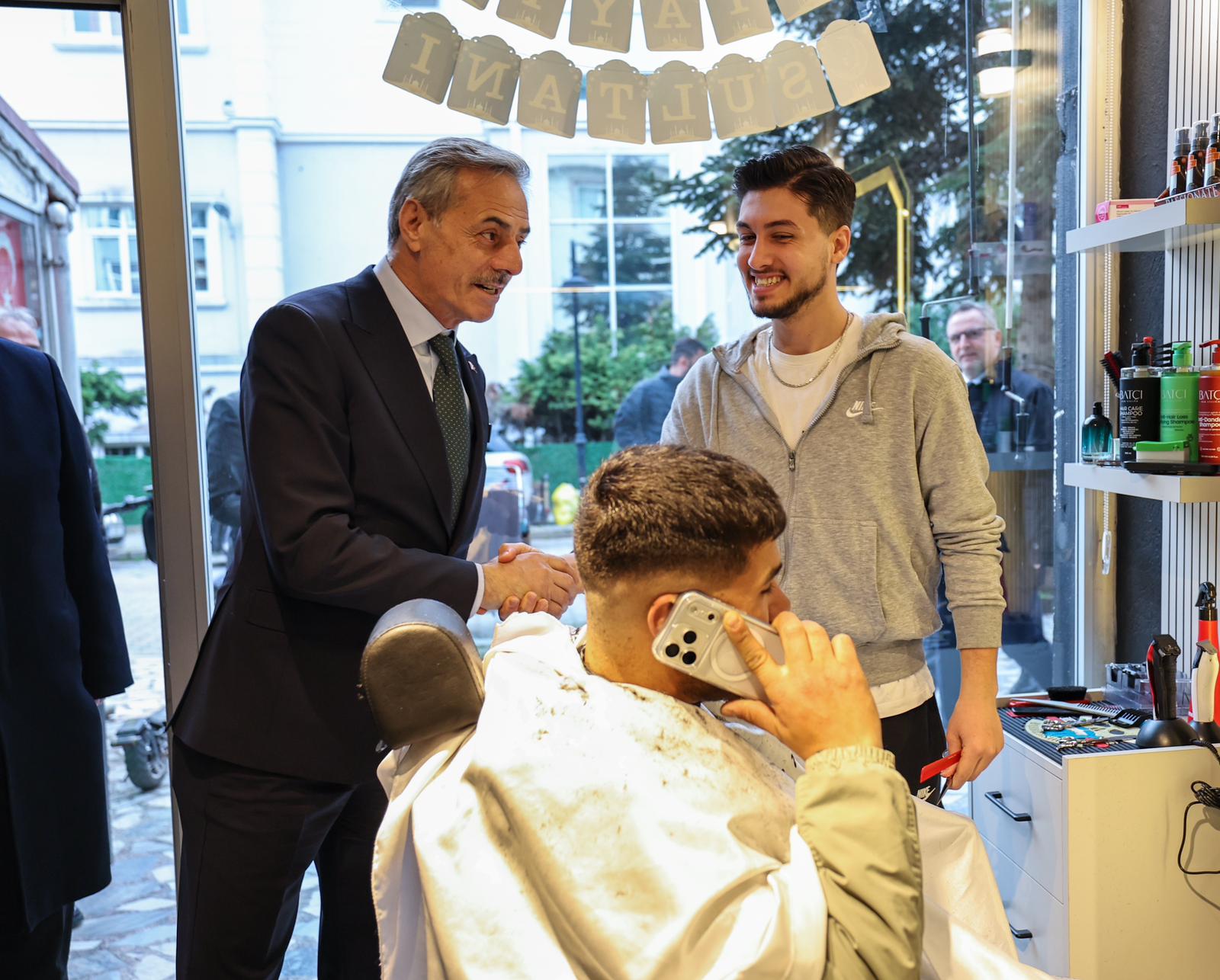 Başkan Yusuf Alemdar'dan Hendek’te peş peşe müjdeler