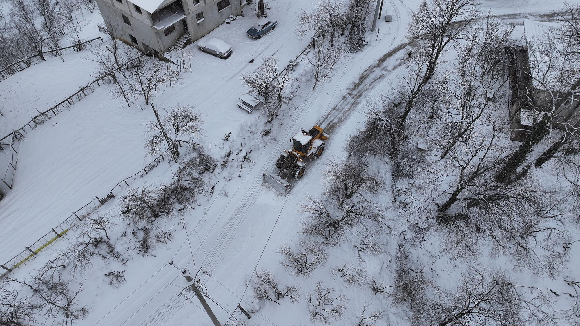 Büyükşehir’den 17.00 kar raporu: 31 grup yolu ulaşıma açıldı