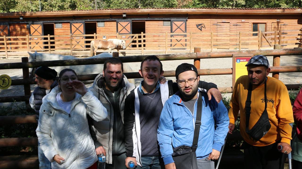 Özel bireyler doğayla iç içe bir gün geçirdi