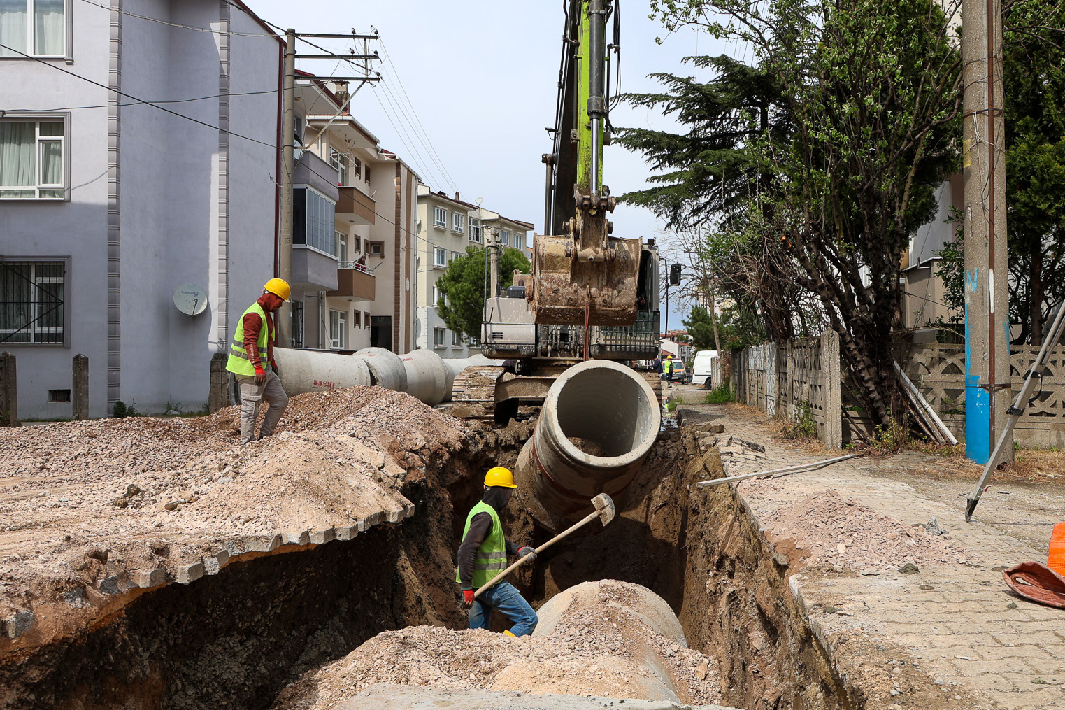 Erenler’in yeni ulaşım koridoruna SASKİ’den 5 kilometrelik yağmur suyu hattı