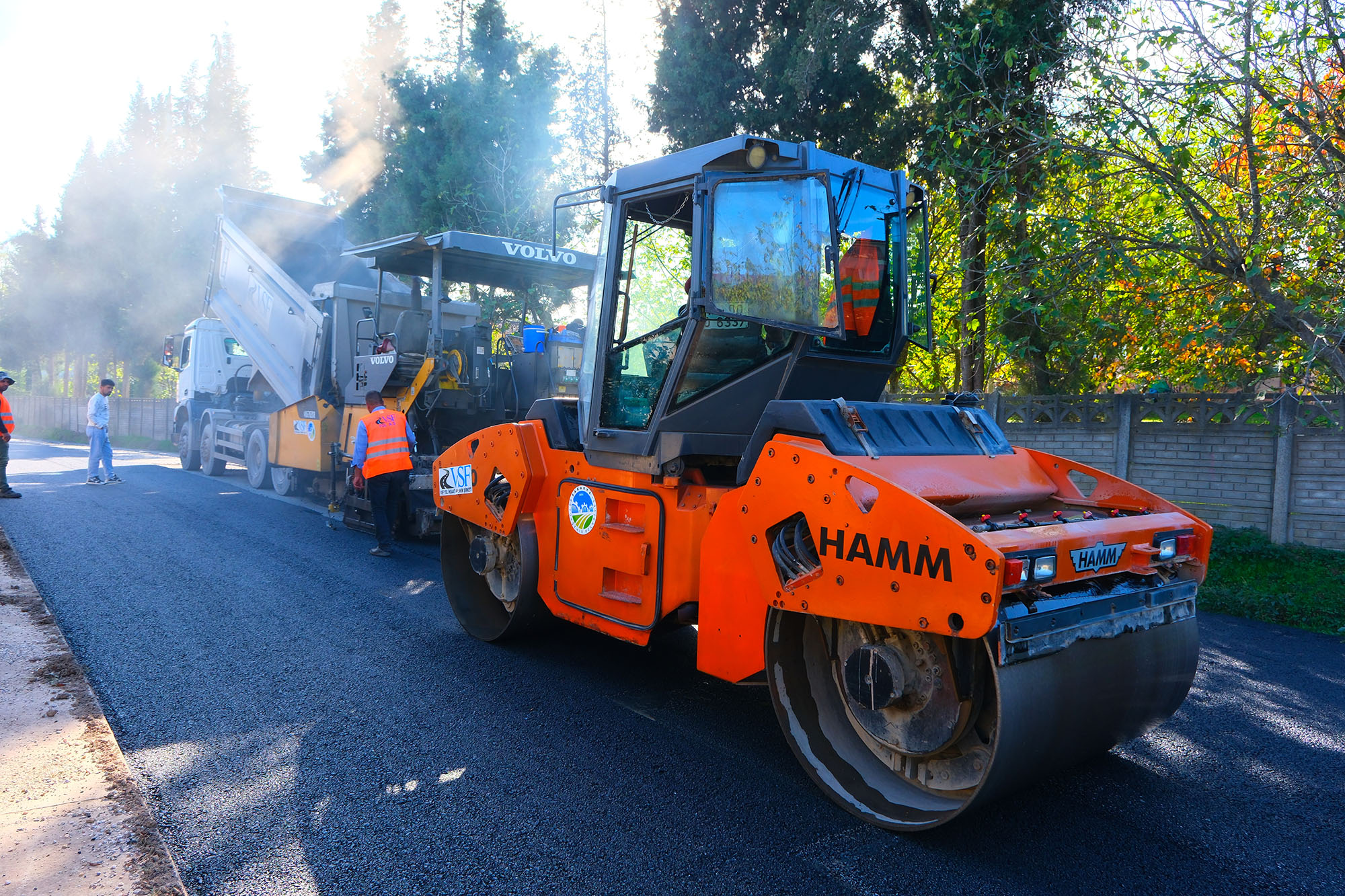 Hendek’te Soğuksu’dan sonra şimdi Hacıkışla: Büyükşehir şehrin yollarını ilmek ilmek işliyor