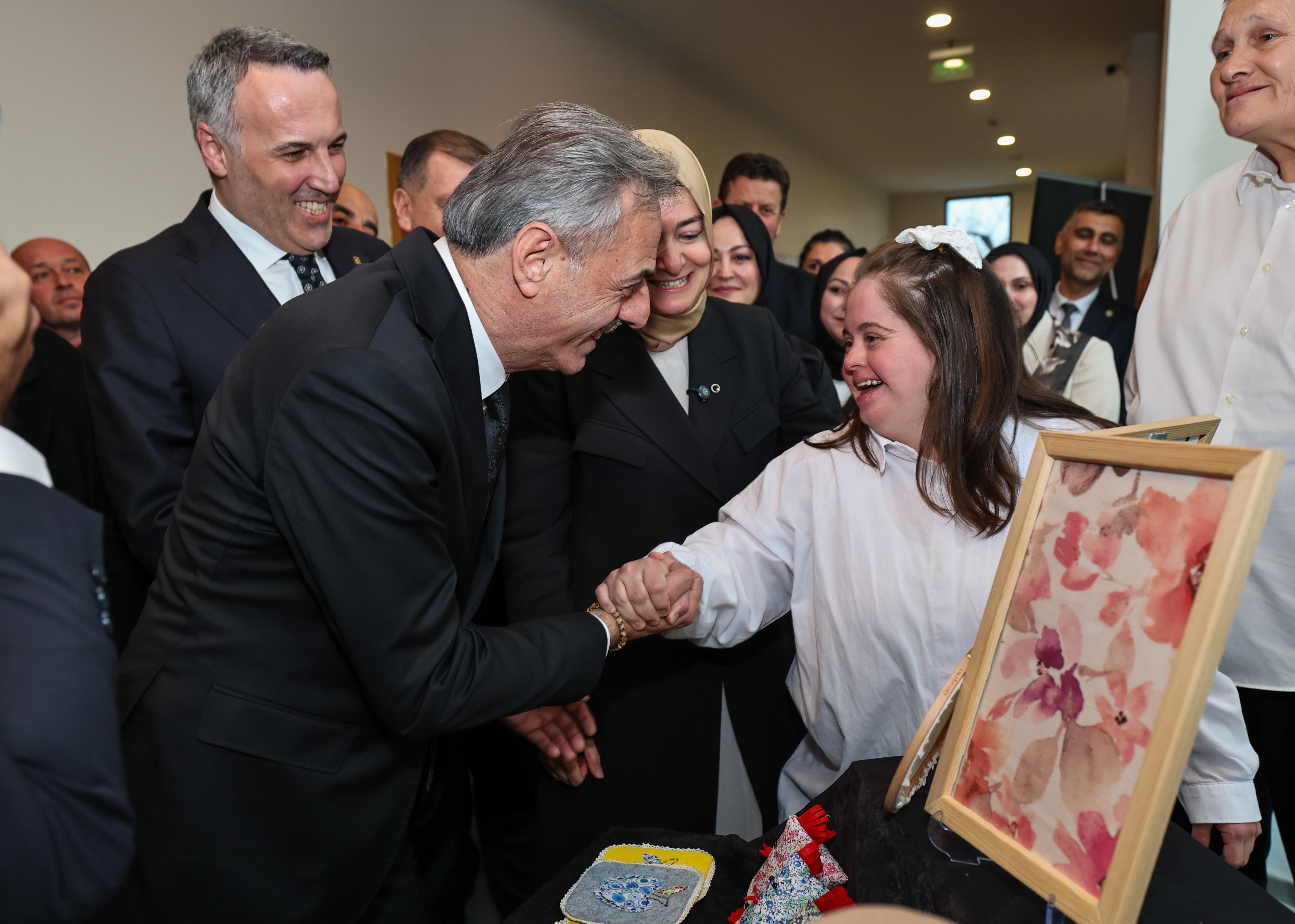 Cumhurbaşkanı Erdoğan'dan ödül alan projeyle Sakarya'da ulaşımda engeller kalktı: “Engelsiz bir şehir için gayretle çalışıyoruz”