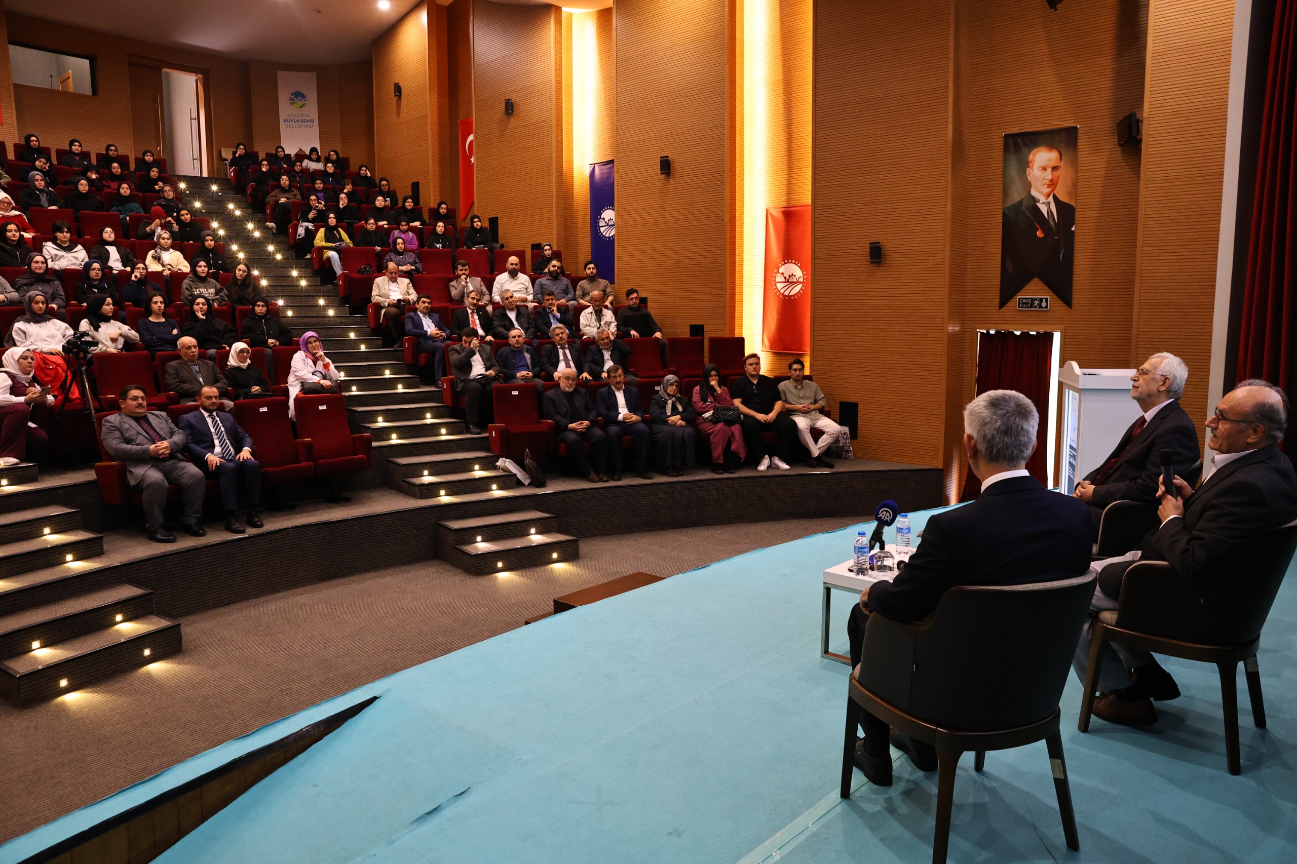 Celal Hoca’ya vefa: “Türkiye’nin vizyonu ve başarısında  attığı tohumların izi var”