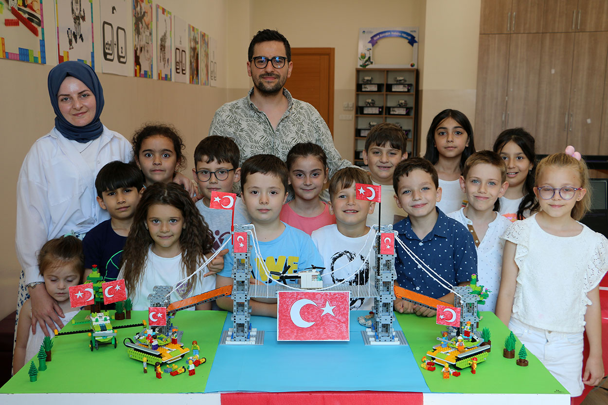 Minik öğrencilerden anlamlı etkinlik