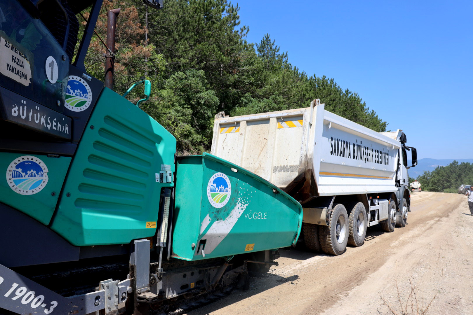 Geyve’deki 6 kilometrelik güzergâh Büyükşehirle sil baştan yenileniyor