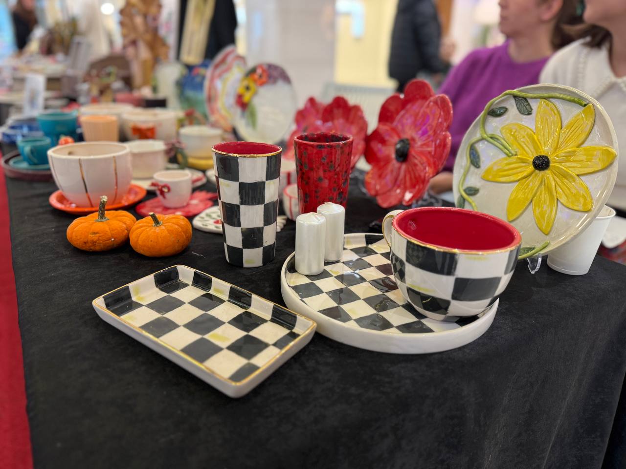 Engelsiz Hobi Atölyelerinin el emeği ürünleri Agora AVM’de sergilendi