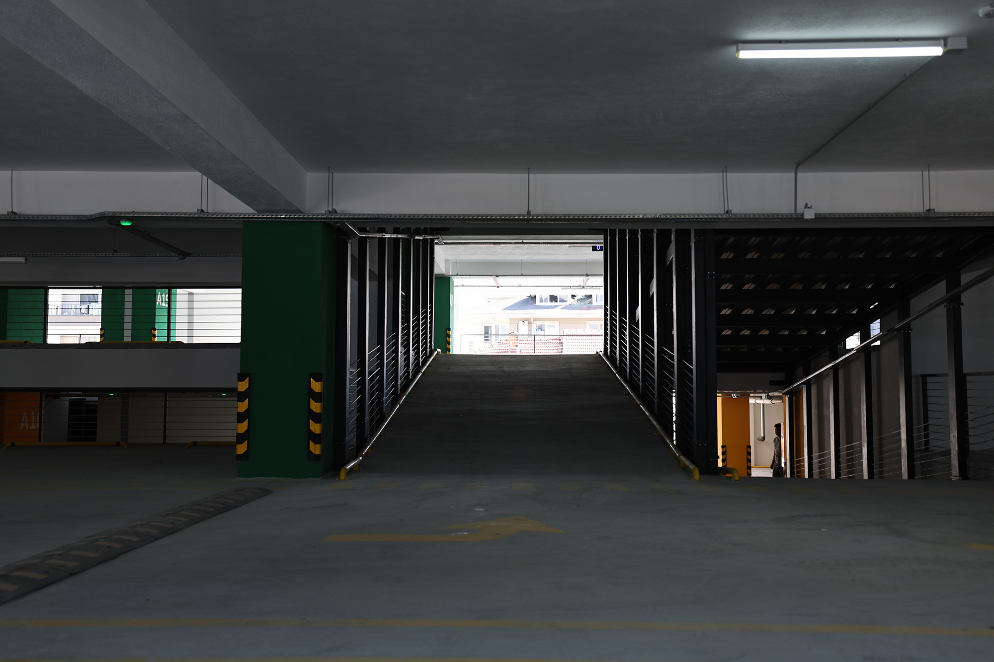 530 araçlık katlı otopark hizmete başladı