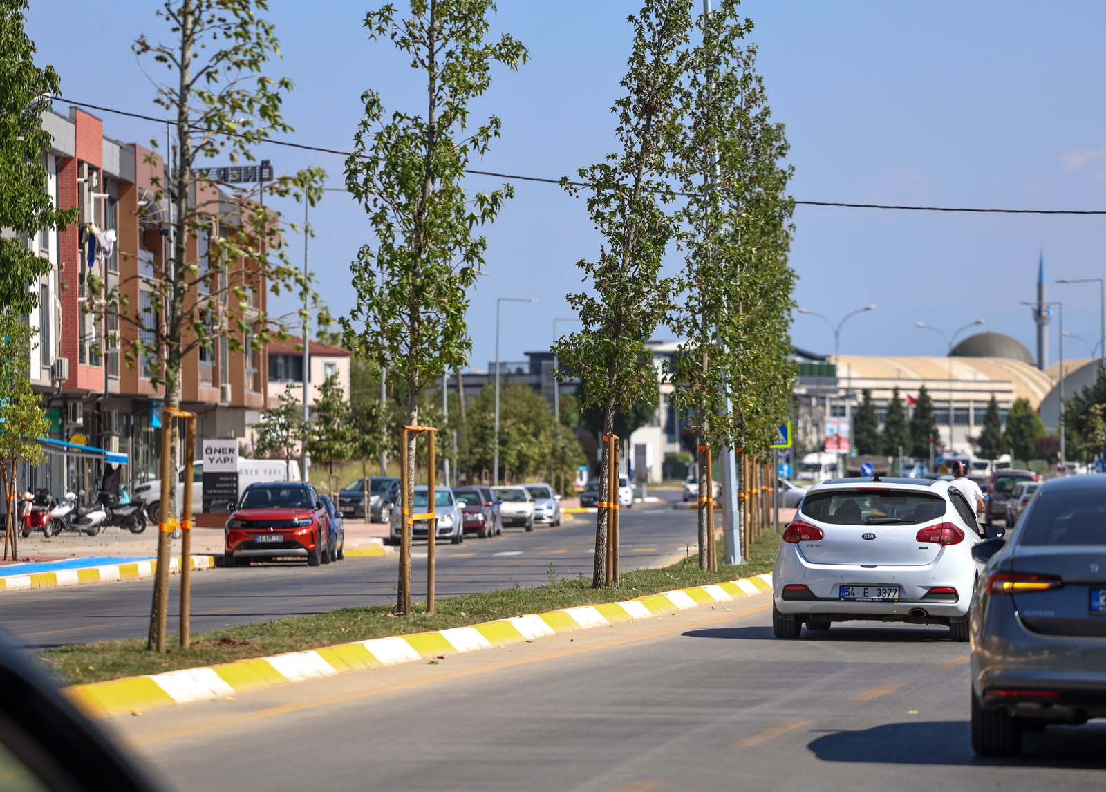 Büyükşehir’in yeni ulaşım aksı geceleri de şehre ışık katıyor
