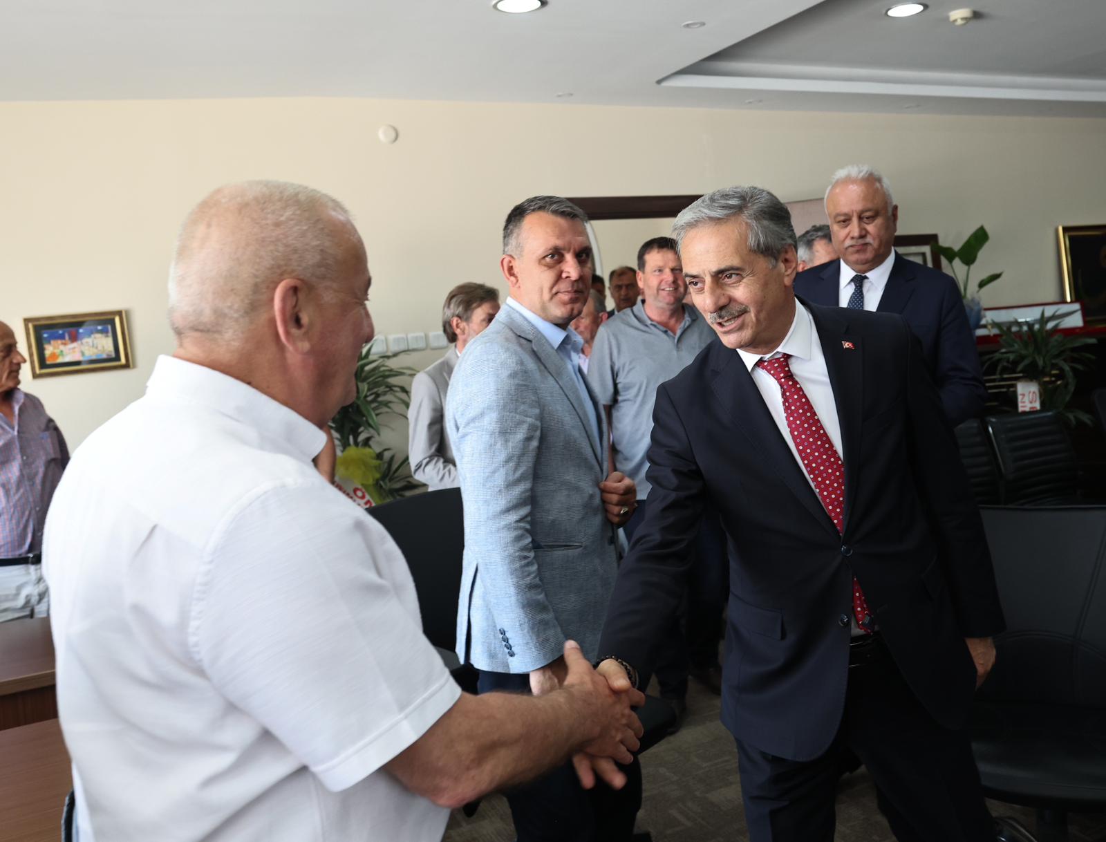 Yusuf Alemdar SESOB’daydı: “Her bir hemşehrimin derdi, bizim ortak meselemizdir”