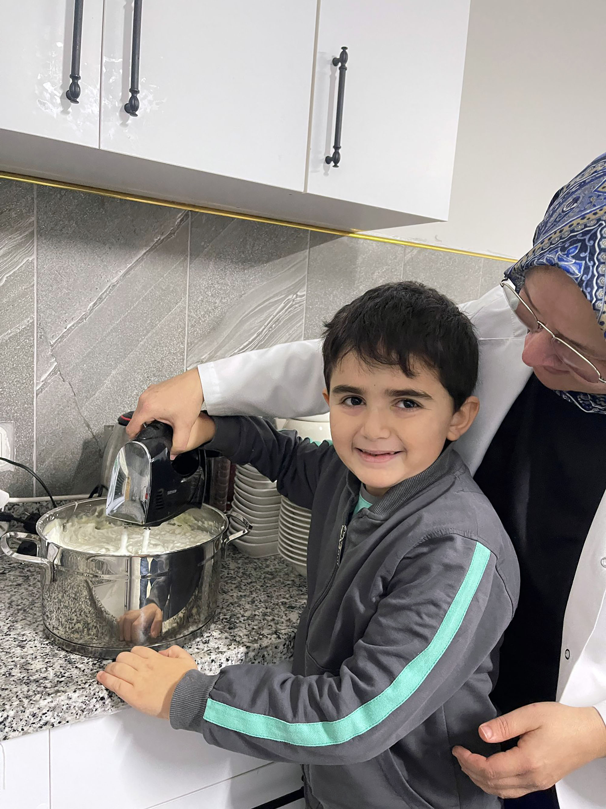 SAMEK’te minik eller mutfağa, gençler seramiğe dokundu