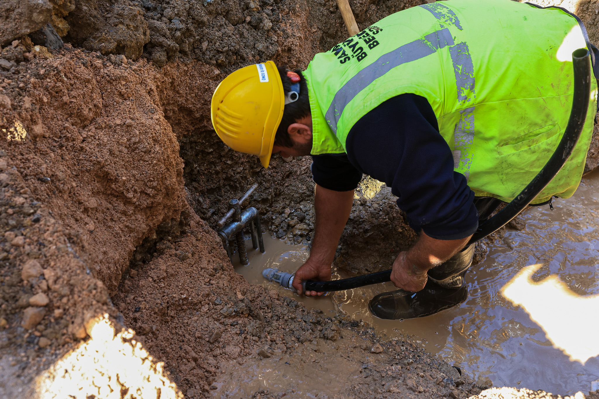 Çekilme yaşanan bölgelerde su yeniden yükseliyor