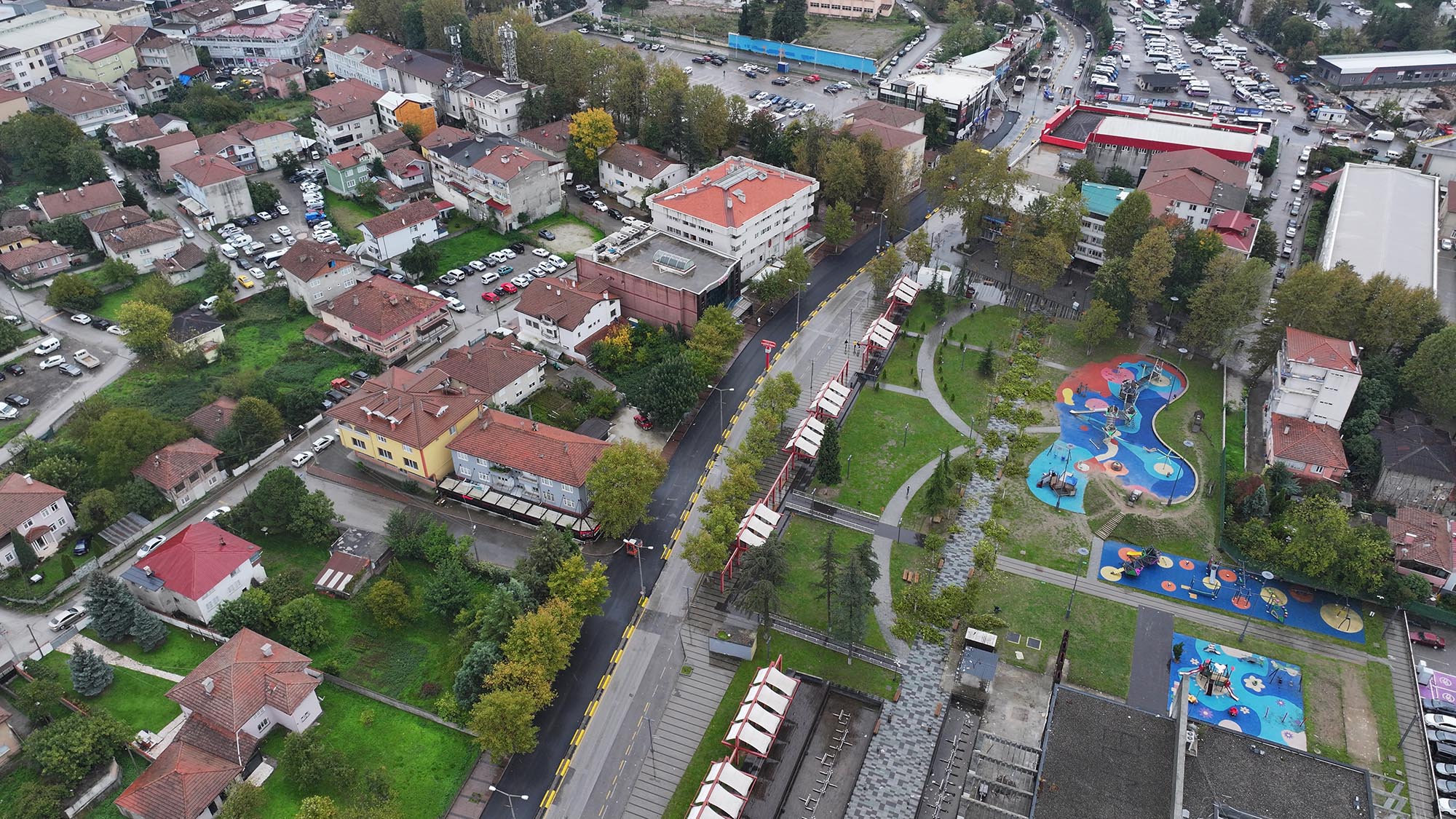 Hendek’in kalbi Şehit Gaffar Okkan Bulvarı’na Büyükşehir dokunuşu