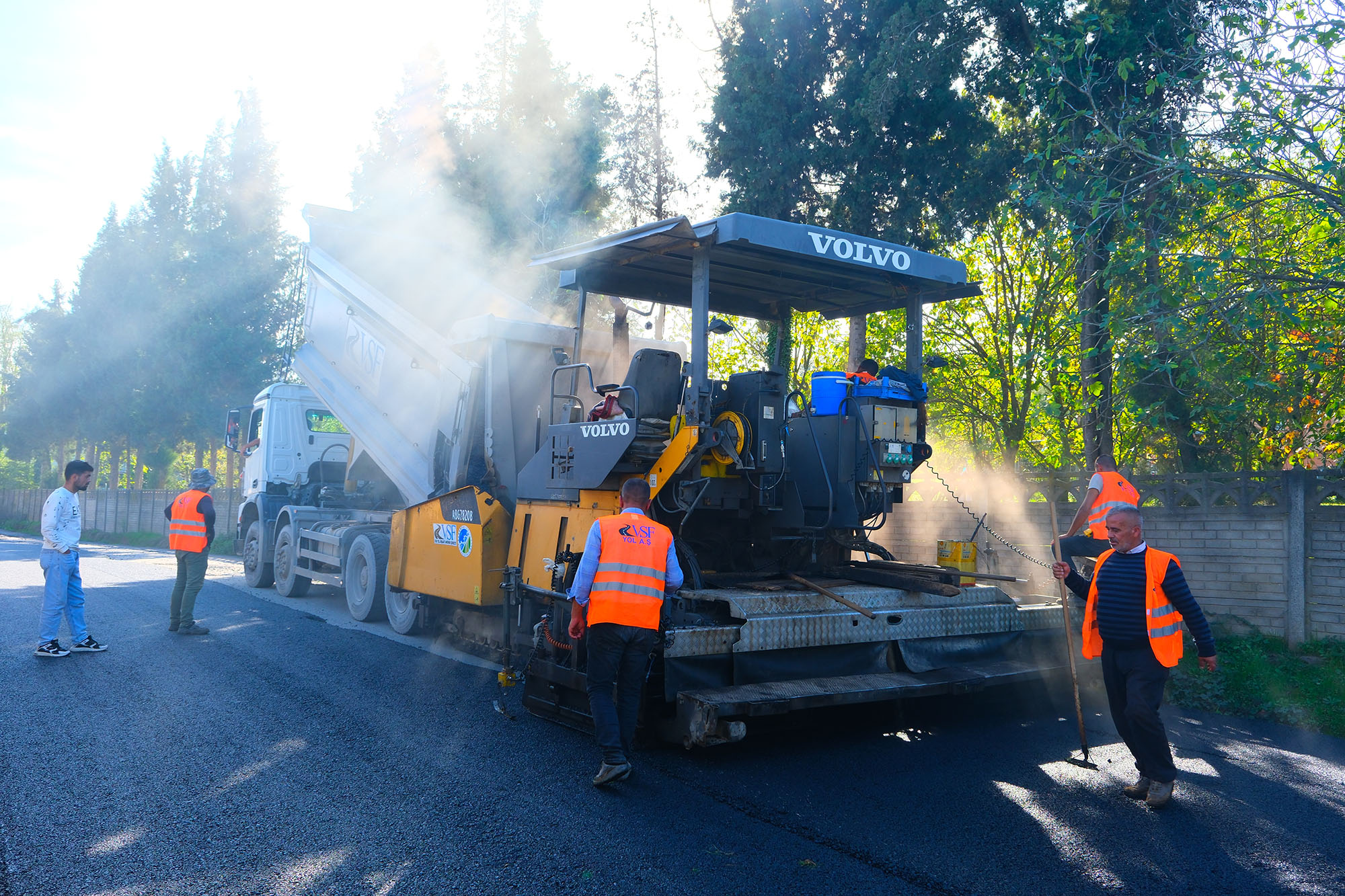 Hendek’te Soğuksu’dan sonra şimdi Hacıkışla: Büyükşehir şehrin yollarını ilmek ilmek işliyor