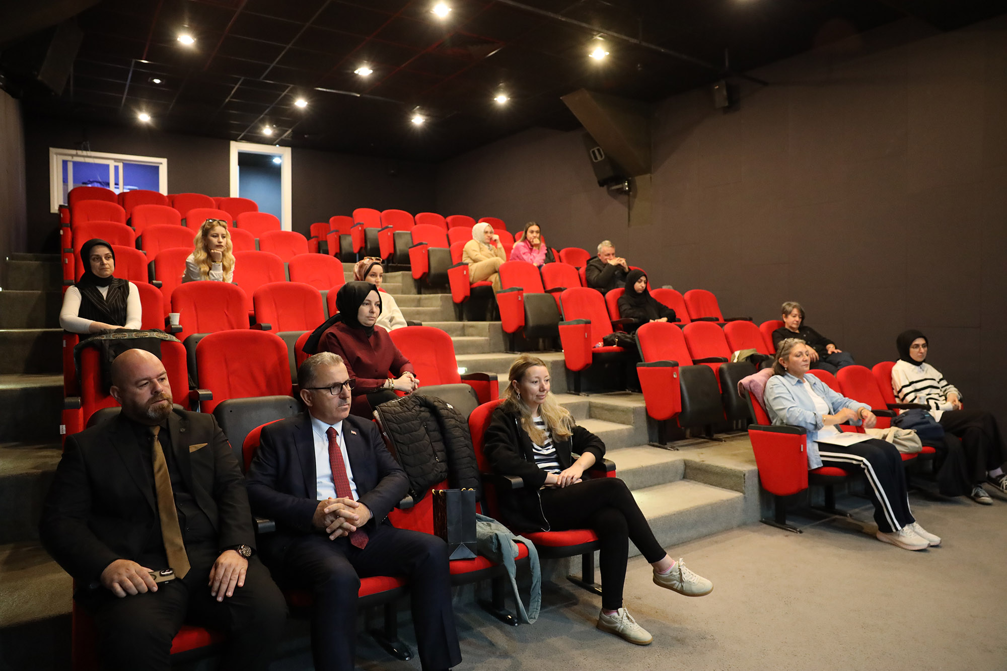 Büyükşehir temel ilk yardım eğitimleriyle vatandaşları bilinçlendiriyor