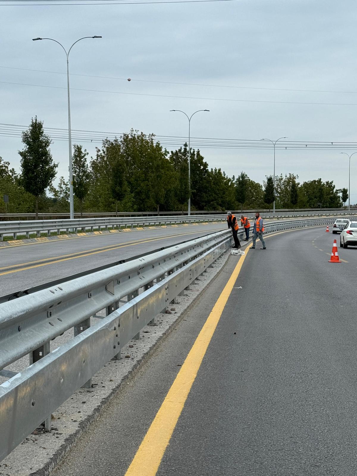 Sakarya’da yollar daha güvenli: 75 kilometre otokorkuluk, “Motorcu Dostu Bariyer”