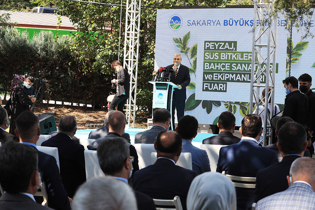 ‘Lokomotif şehir Sakarya’ dev fuarla kapılarını bu kez dünyaya açtı